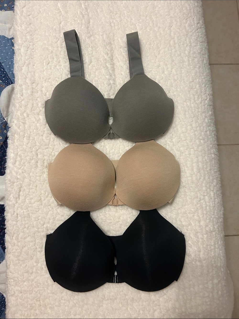 Bundle of 3 spanx bra-llelujah size 32D Bra - Gray, Nude, Black